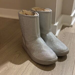 Cat & Jack Glittery Silver Kids Boots